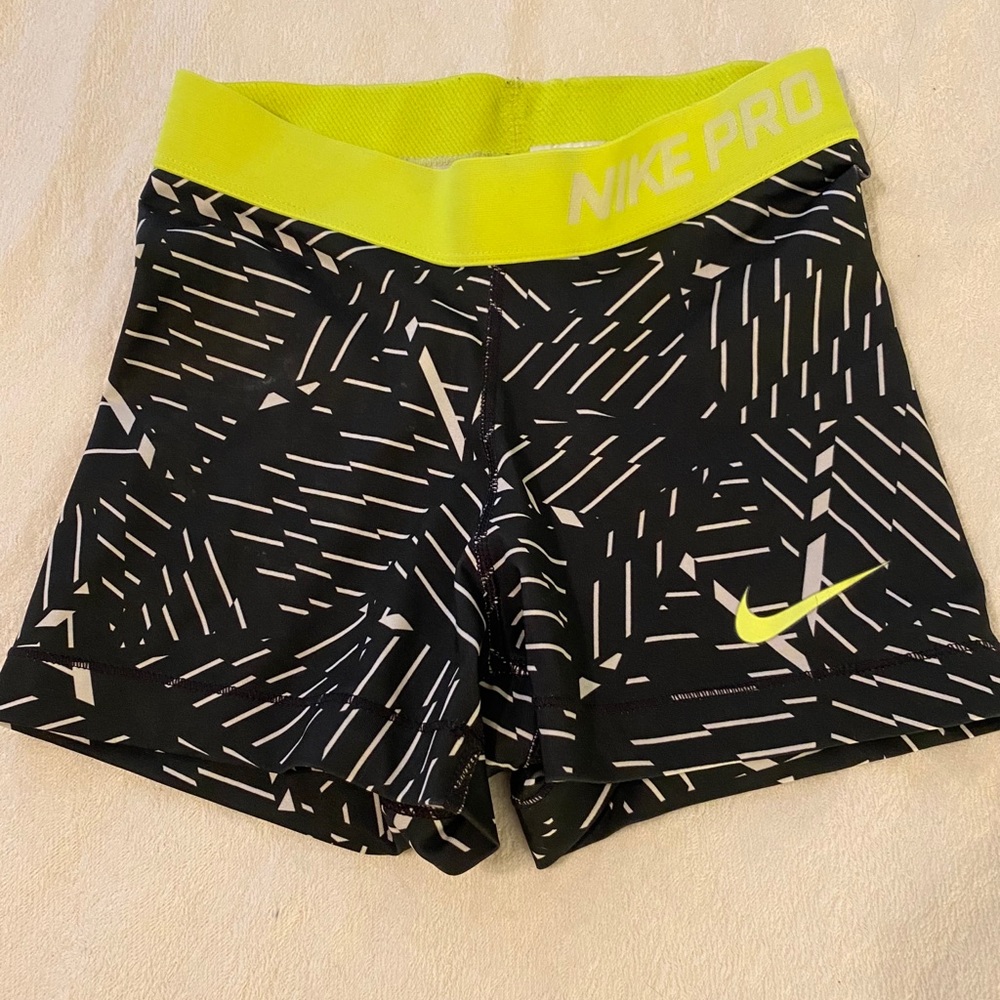 Nike Pro XS shorts